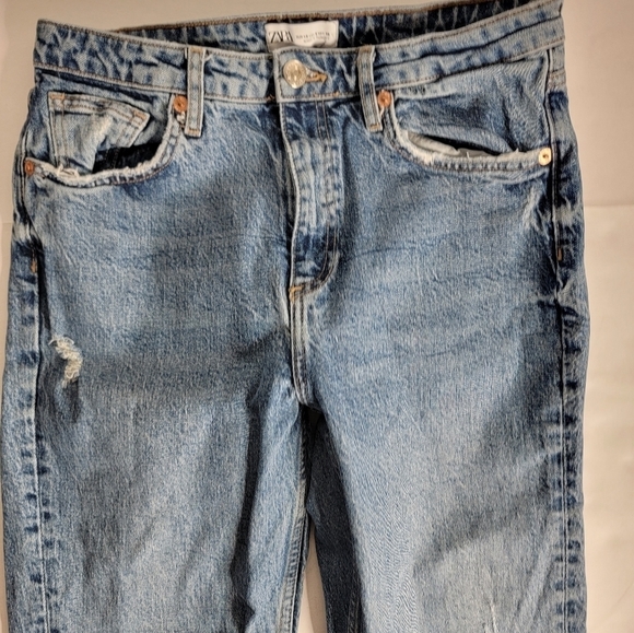 Zara Jeans Sz 8 Slim Straight Distressed Rigid High Rise - Picture 2 of 7